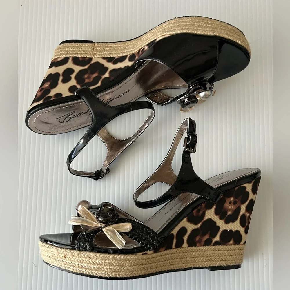 Beverly Feldman Black Patent Embellished Leopard Espadrille Wedges Sz 9 *READ